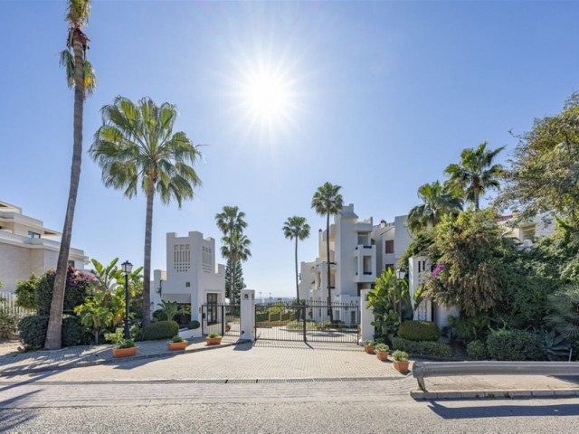 3 Bedrooms Apartment in New Golden Mile