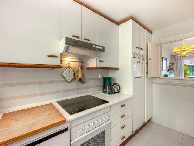 2 Bedrooms Apartment in Nueva Andalucía