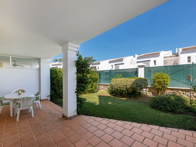 Apartment, Nueva Andalucia, R5155369