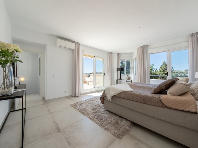 Apartamento con 3 Dormitorios  en Nueva Andalucía