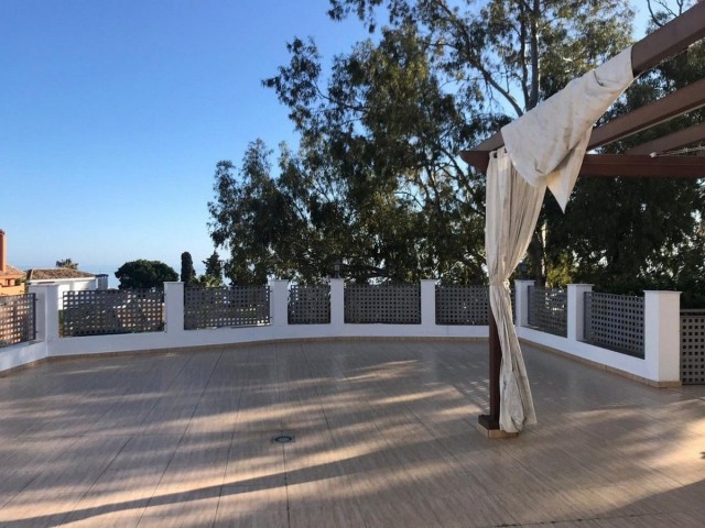 4 Bedrooms Villa in Benalmadena