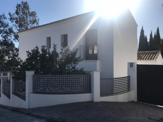 4 Bedrooms Villa in Benalmadena