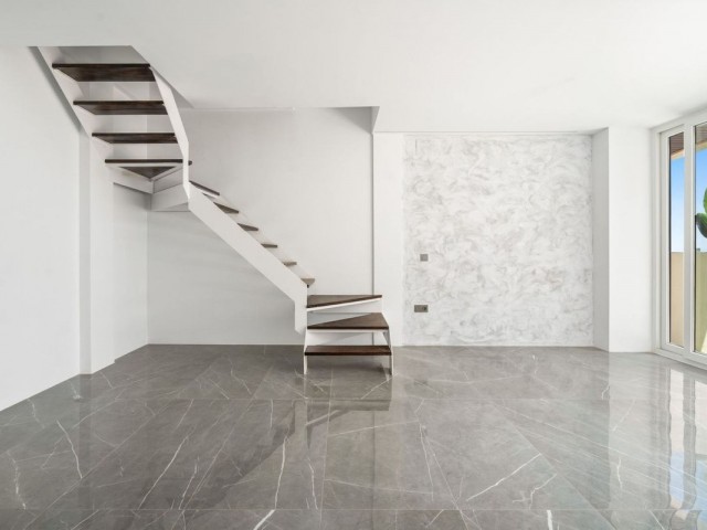 Penthouse avec 2 Chambres  à Benalmadena Costa