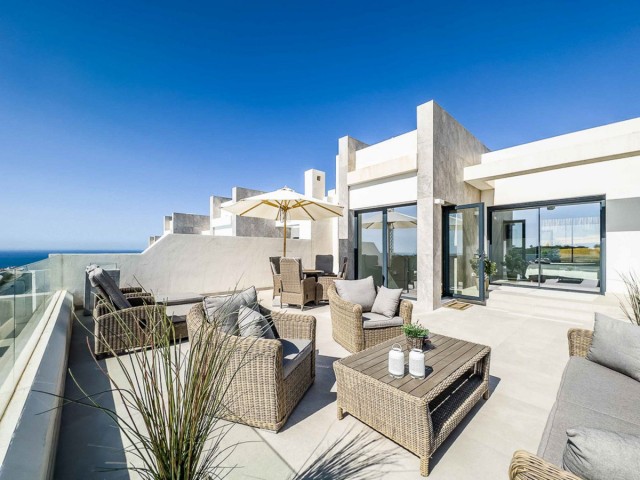 3 Bedrooms Townhouse in Marbella