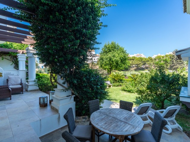 3 Slaapkamer Rijtjeshuis in Riviera del Sol