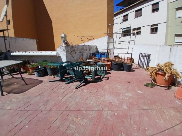 5 Bedrooms Villa in Estepona