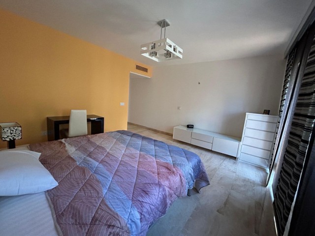 2 Bedrooms Apartment in Elviria