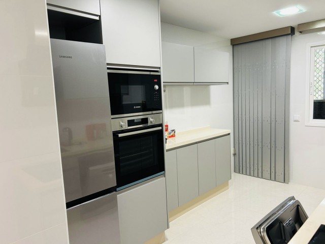 2 Bedrooms Apartment in Elviria