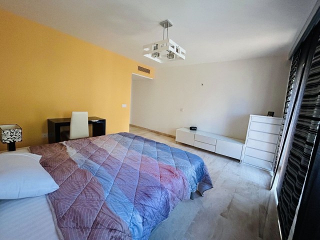 2 Bedrooms Apartment in Elviria