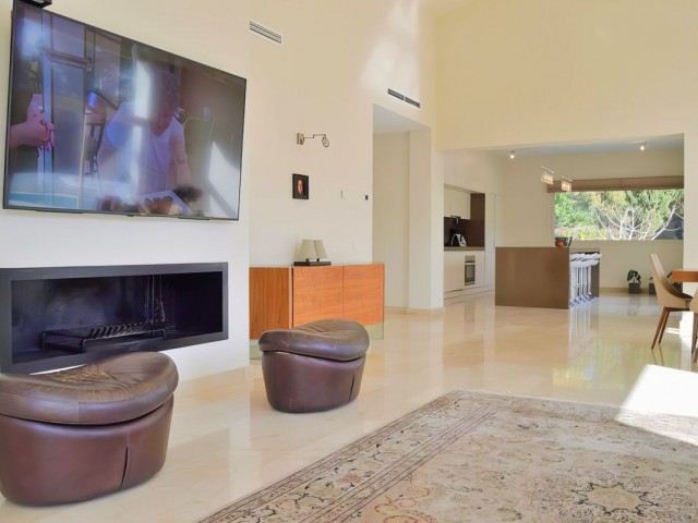 3 Bedrooms Villa in Guadalmina Baja