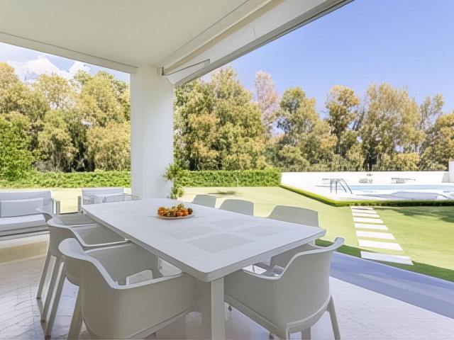 3 Bedrooms Villa in Guadalmina Baja