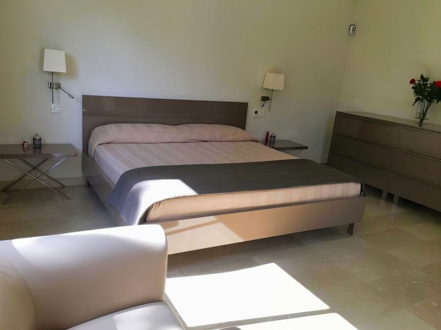 3 Bedrooms Villa in Guadalmina Baja