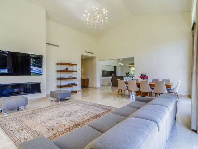 3 Bedrooms Villa in Guadalmina Baja