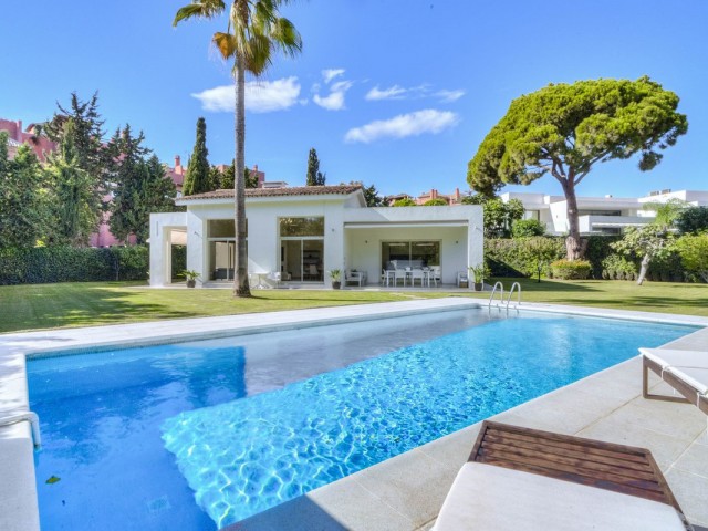 Villa Guadalmina Baja - R5160247