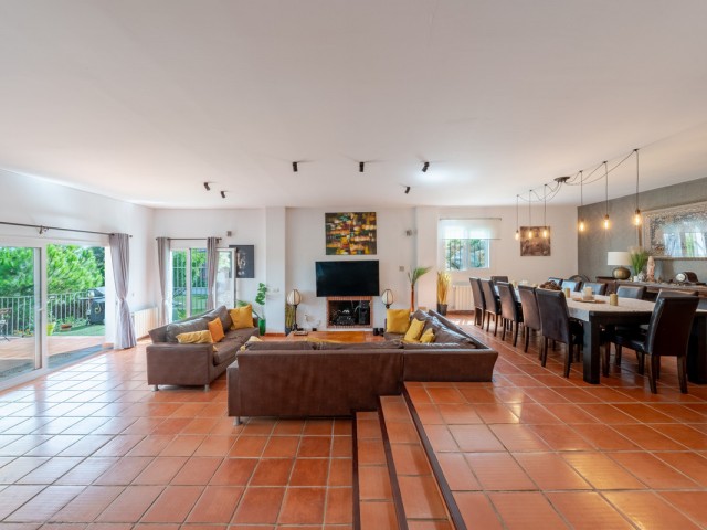 5 Bedrooms Villa in Sotogrande Alto