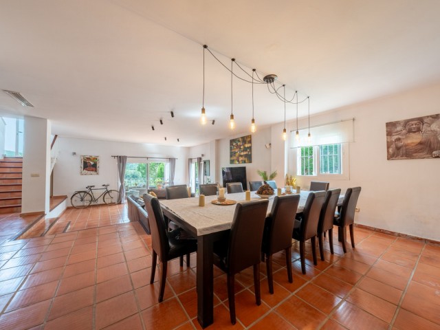 5 Bedrooms Villa in Sotogrande Alto