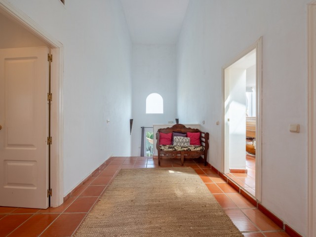 5 Bedrooms Villa in Sotogrande Alto