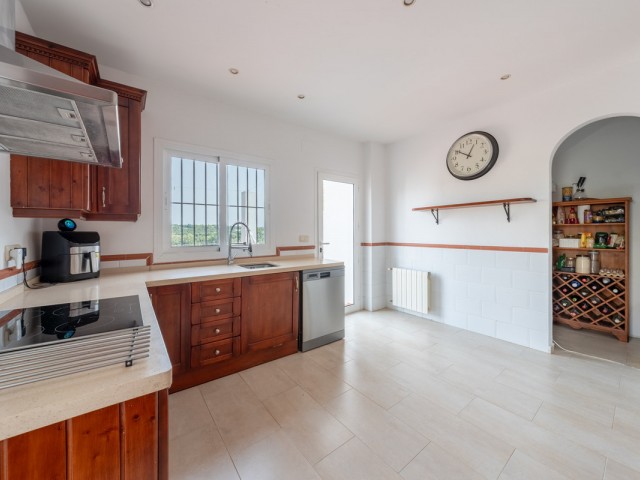 5 Bedrooms Villa in Sotogrande Alto