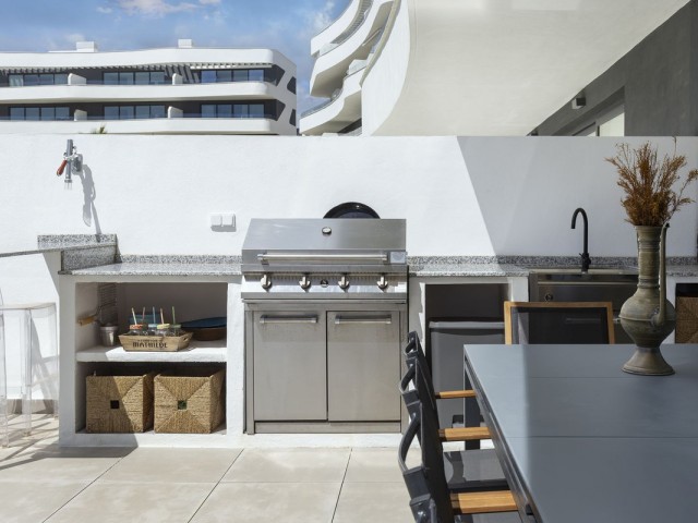 2 Bedrooms Apartment in Fuengirola