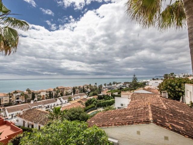4 Makuuhuoneen Huvila Estepona