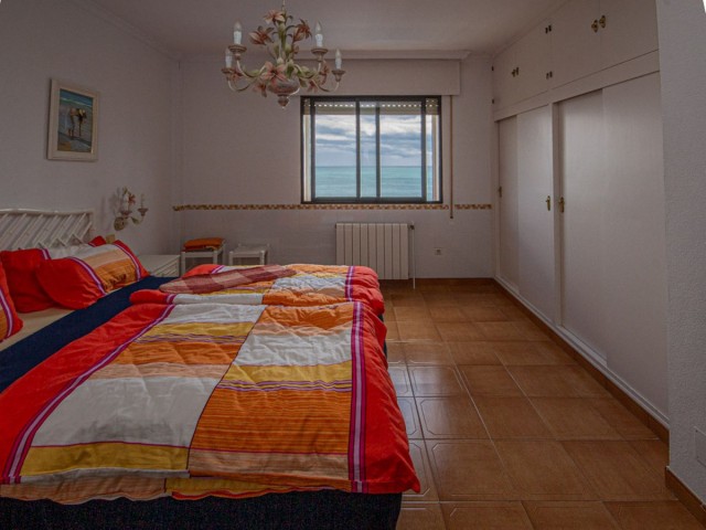 4 Makuuhuoneen Huvila Estepona