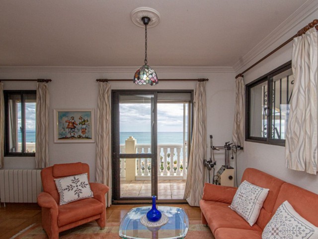 4 Schlafzimmer Villa in Estepona