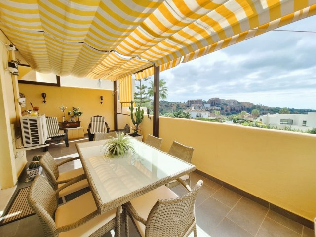 2 Bedrooms Apartment in Elviria