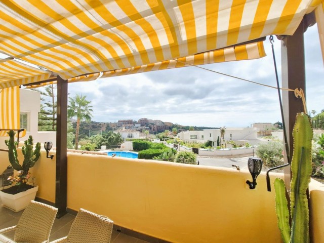 2 Bedrooms Apartment in Elviria