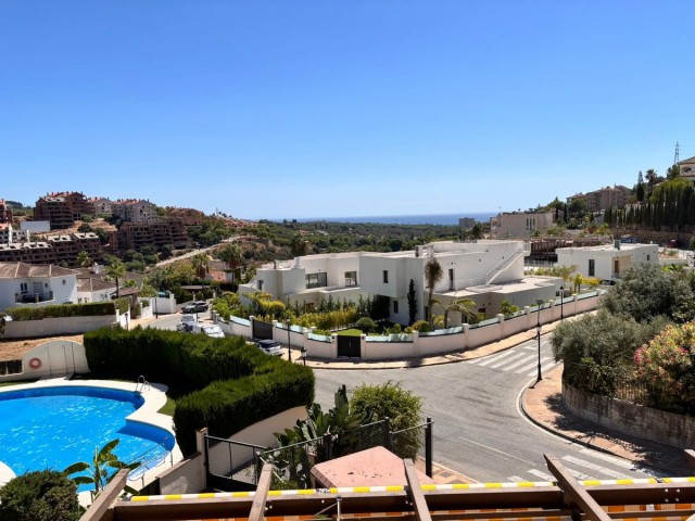 2 Bedrooms Apartment in Elviria