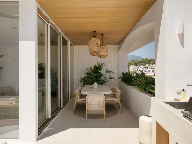 4 Bedrooms Townhouse in Nueva Andalucía