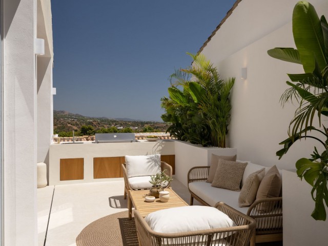4 Bedrooms Townhouse in Nueva Andalucía