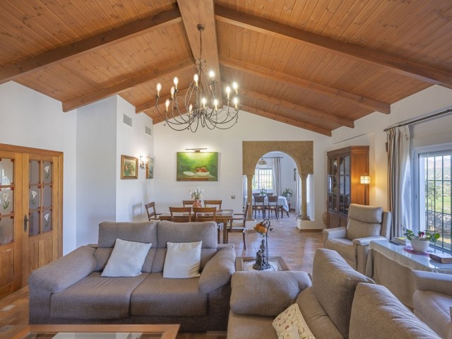 Villa con 4 Dormitorios  en Entrerrios