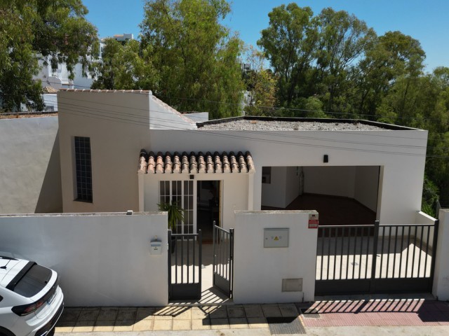 5 Bedrooms Villa in Torremuelle