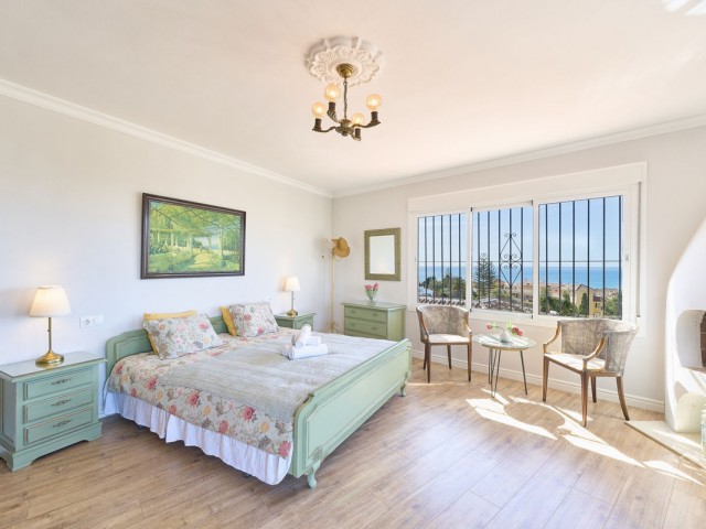 Villa avec 6 Chambres  à Fuengirola