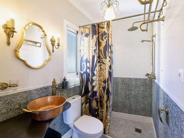 Villa avec 6 Chambres  à Fuengirola