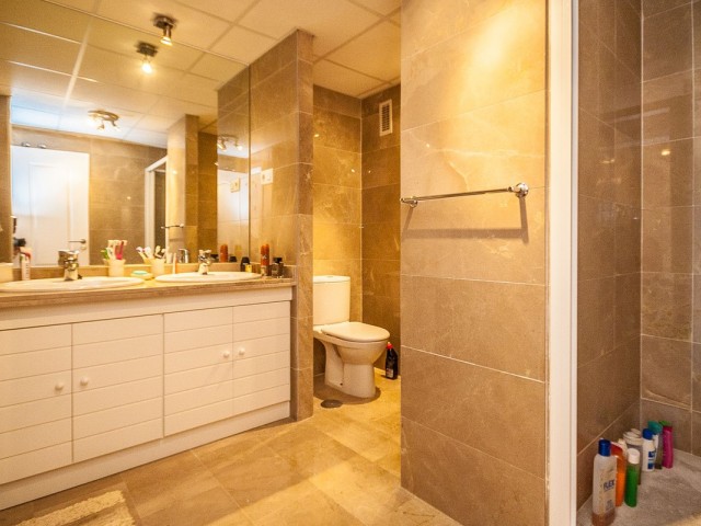 Appartement avec 3 Chambres  à Riviera del Sol