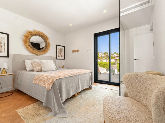 4 Bedrooms Villa in Nueva Andalucía
