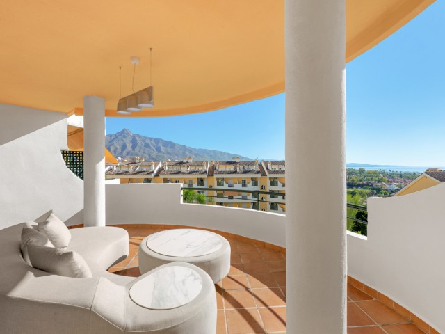 Apartamento con 3 Dormitorios  en Nueva Andalucía