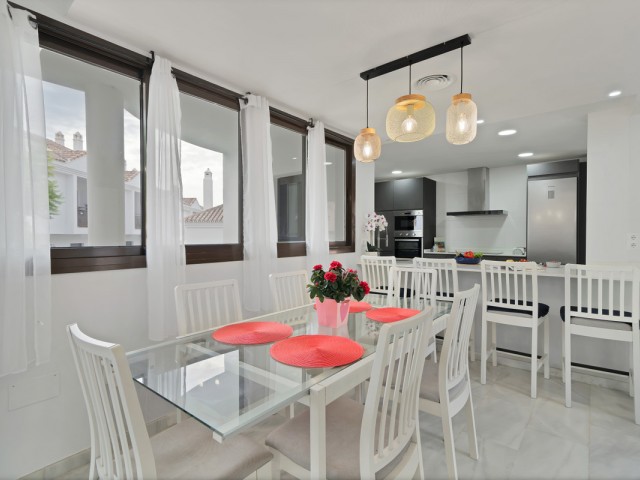 3 Bedrooms Villa in Riviera del Sol