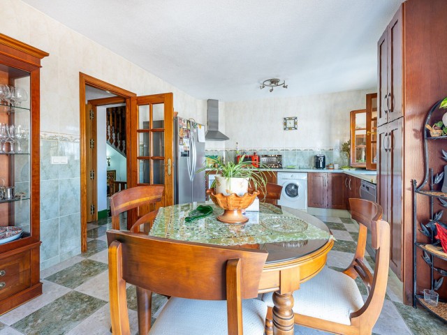 4 Bedrooms Townhouse in Benalmadena