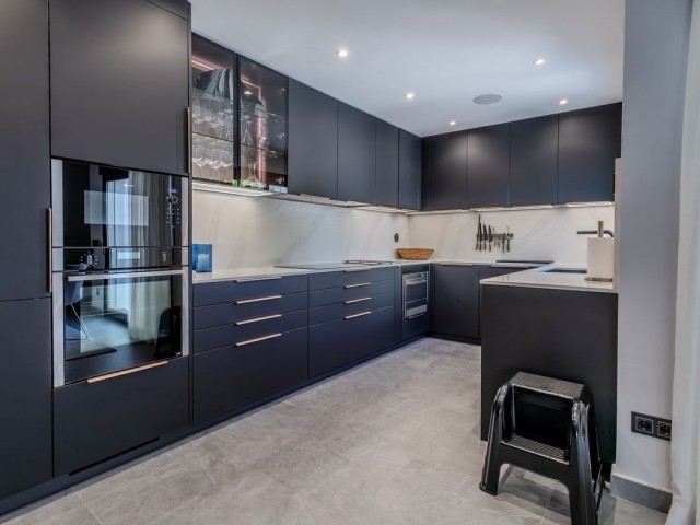 4 Soveroms Rekkehus i Nueva Andalucía