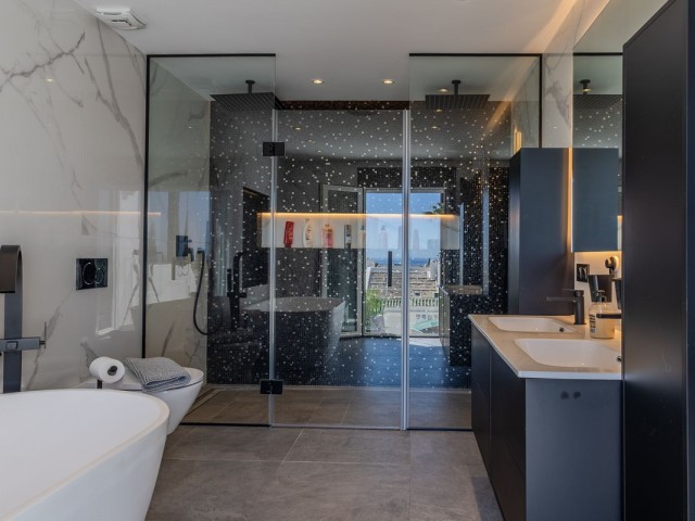 4 Soveroms Rekkehus i Nueva Andalucía