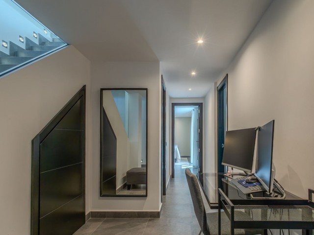 4 Soveroms Rekkehus i Nueva Andalucía