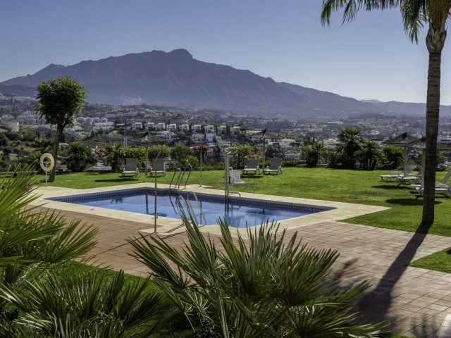 4 Bedrooms Townhouse in Benahavís