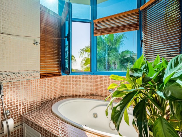 5 Schlafzimmer Apartment in Torrequebrada