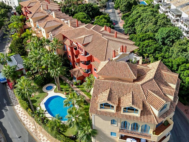 5 Bedrooms Apartment in Torrequebrada