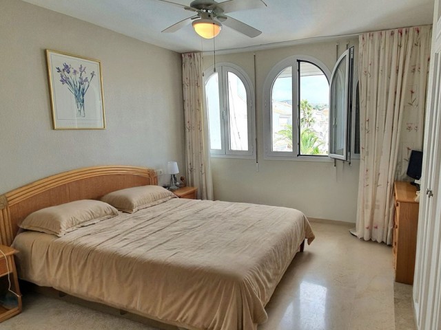 Appartement avec 3 Chambres  à Marbesa