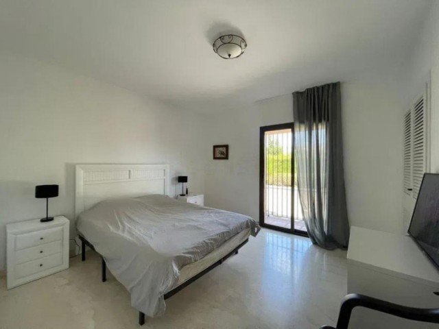 Apartamento con 3 Dormitorios  en Atalaya