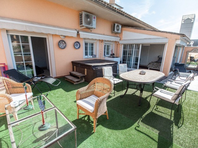 Penthouse in Elviria