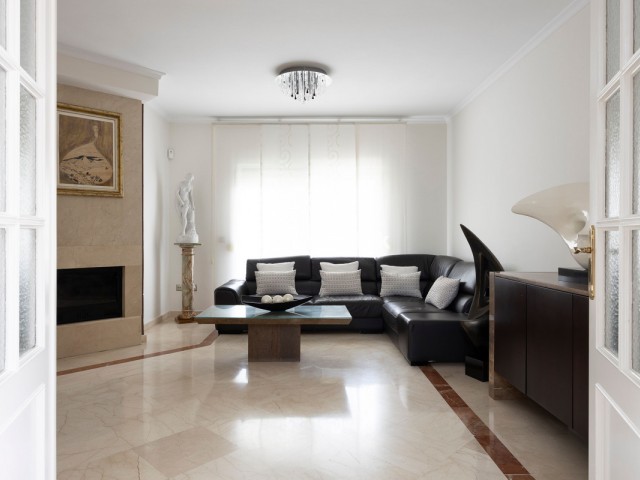 5 Bedrooms Villa in Sierrezuela